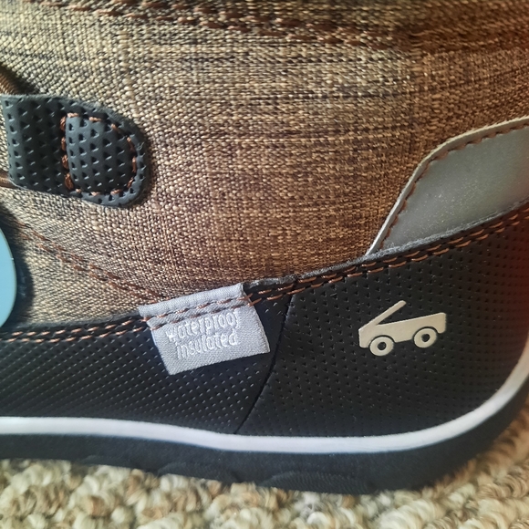 See kai run Gilman WP/IN Waterproof and Insulated Boots Kids - Picture 9 of 11